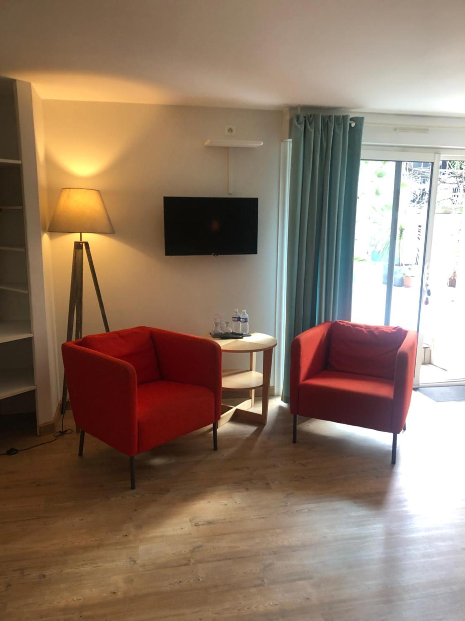 Couette Et Cafe Hotel Montpellier Bagian luar foto